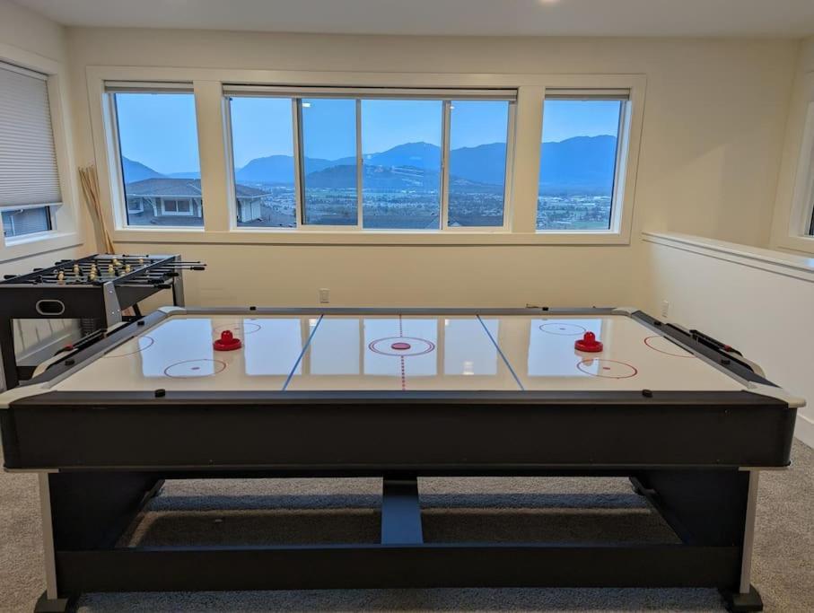 奇利瓦克Mountain Retreat With Views, Hot Tub, Games & Ac别墅 外观 照片